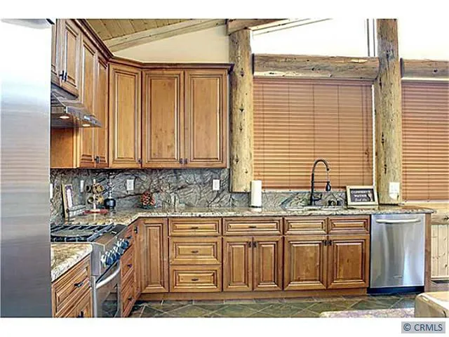42594 Bear Loop, Big Bear, California 92314