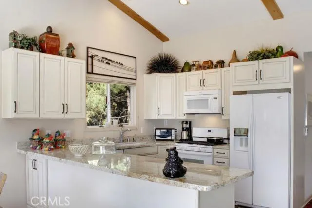1099 Cedar Mountain Road, Big Bear, California 92314