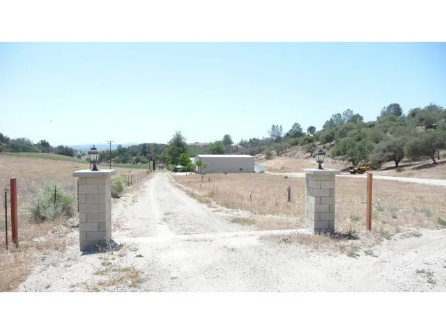 63515 Argyle Road, King City, California 93930