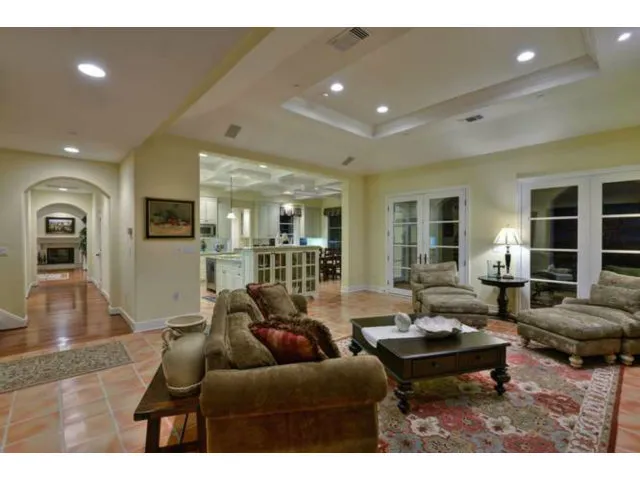 1405 Lakeview Court, San Martin, California 95046