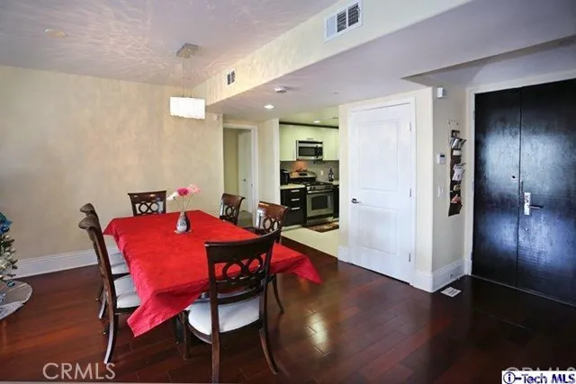 147 N Berendo Street 303, Los Angeles, California 90004