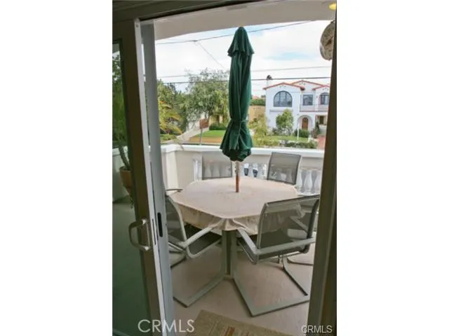 215 S Irena Avenue A, Redondo Beach, California 90277