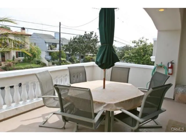 215 S Irena Avenue A, Redondo Beach, California 90277
