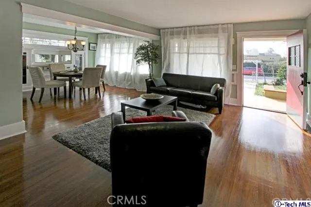 3599 Milton Street, Pasadena, California 91107