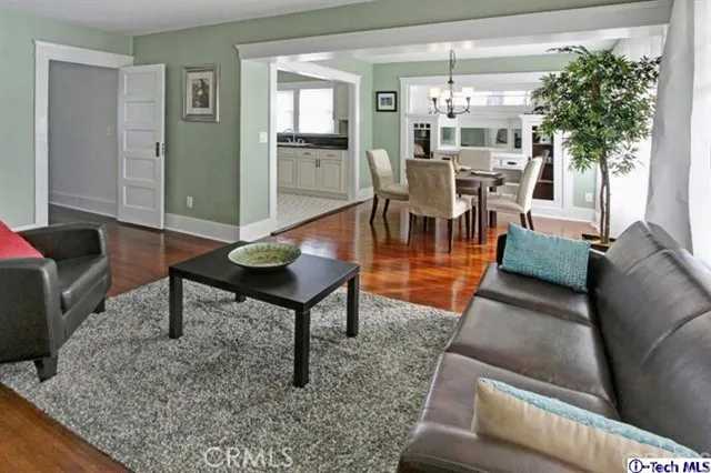 3599 Milton Street, Pasadena, California 91107