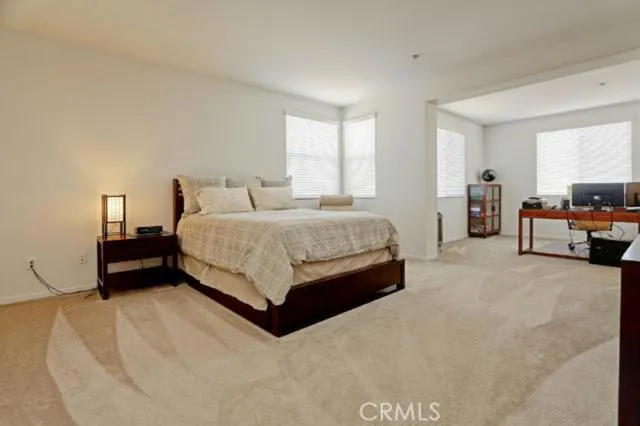 5540 Strand 302, Hawthorne, California 90250