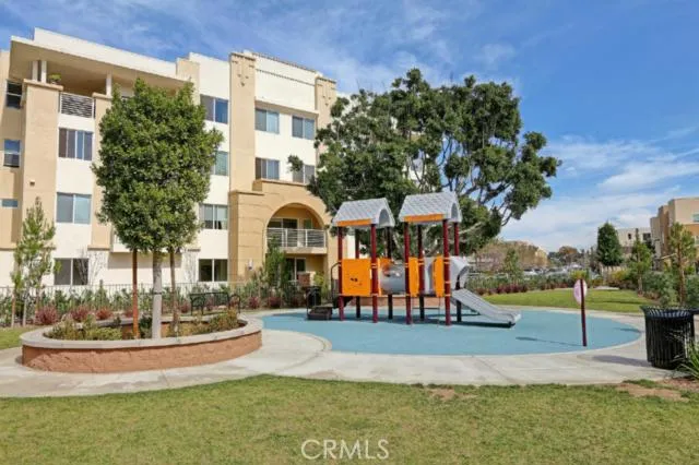 5540 Strand 302, Hawthorne, California 90250
