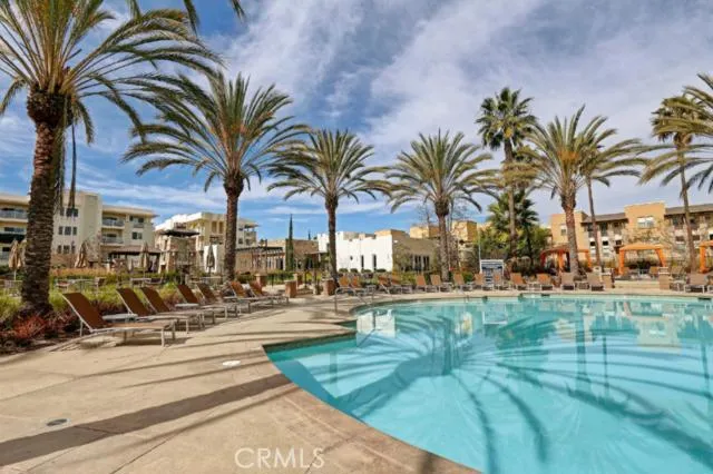 5540 Strand 302, Hawthorne, California 90250