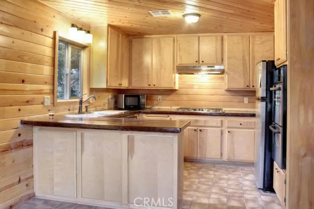 43172 Sunset Drive, Big Bear, California 92315