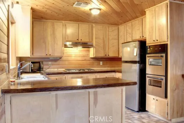 43172 Sunset Drive, Big Bear, California 92315