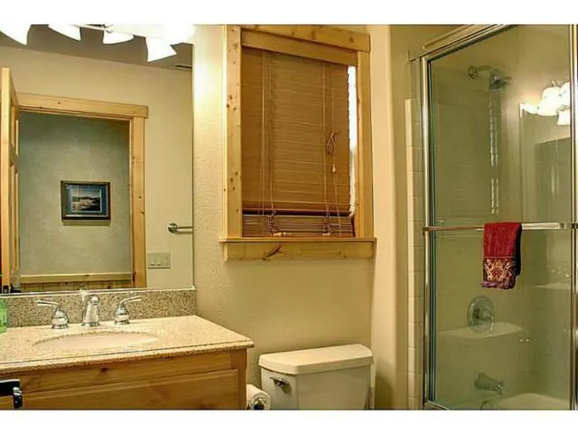 905 Tinkerbell Avenue, Big Bear, California 92314