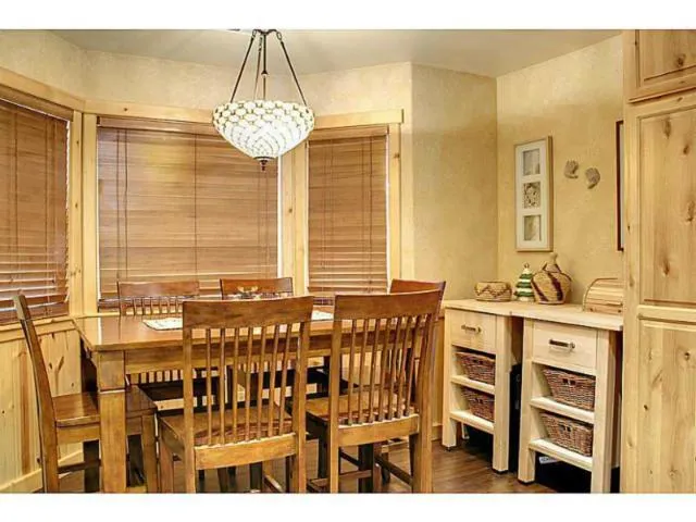 905 Tinkerbell Avenue, Big Bear, California 92314