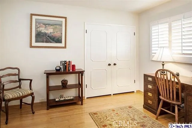 401 Meadows Drive, Glendale, California 91202