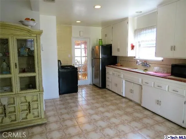 11213 Sheldon Street, Sun Valley, California 91352