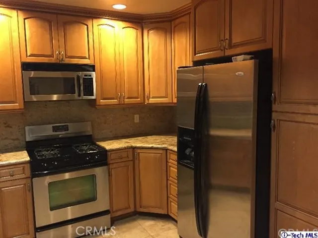 540 Alexander Street, Glendale, California 91203
