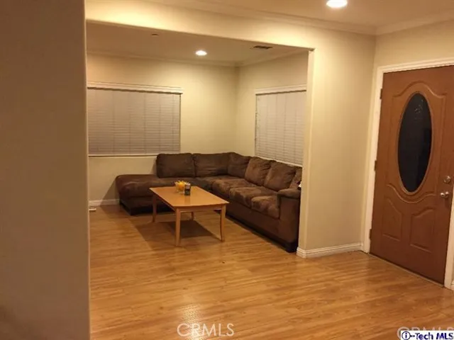 540 Alexander Street, Glendale, California 91203