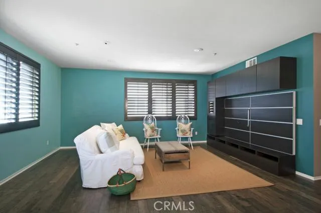 13032 Union Avenue 304, Hawthorne, California 90250