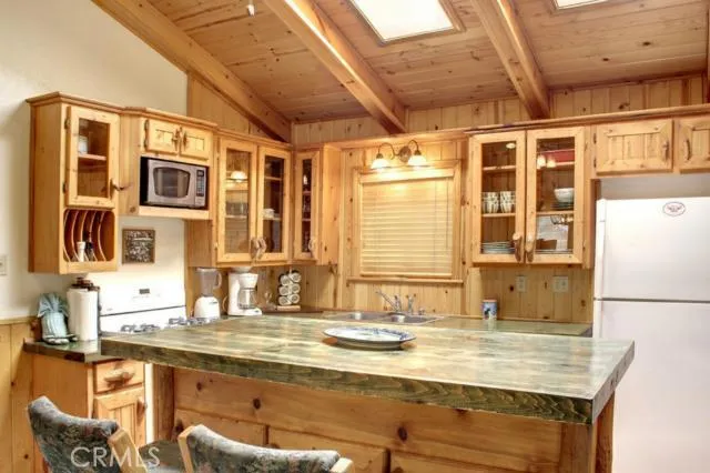 40356 Cliff Lane, Big Bear, California 92315