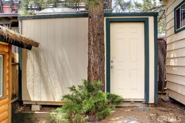 40356 Cliff Lane, Big Bear, California 92315