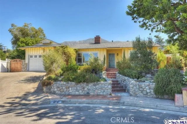 2737 Paraiso Way, La Crescenta, California 91214