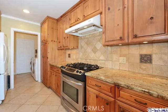 2737 Paraiso Way, La Crescenta, California 91214