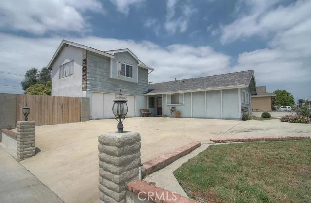 2 stories of potential in fabulous neighborhood!