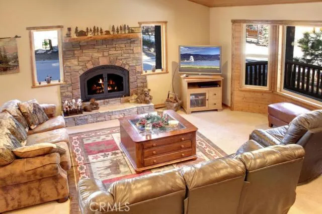 42750 Gold Rush Drive, Big Bear, California 92315
