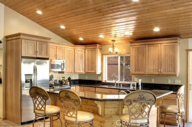 42750 Gold Rush Drive, Big Bear, California 92315