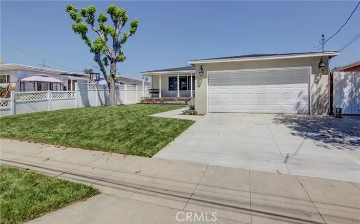 3875 E 14th Street, Long Beach, California 90804