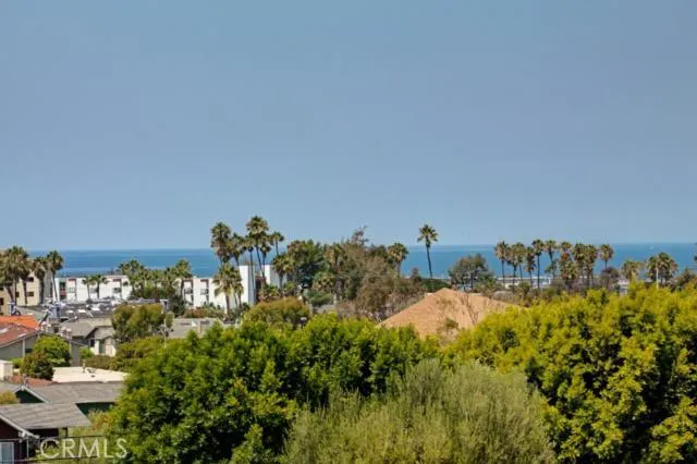 123 S Guadalupe Avenue C, Redondo Beach, California 90277
