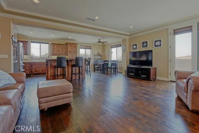 123 S Guadalupe Avenue C, Redondo Beach, California 90277