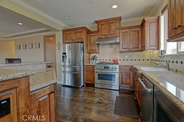 123 S Guadalupe Avenue C, Redondo Beach, California 90277
