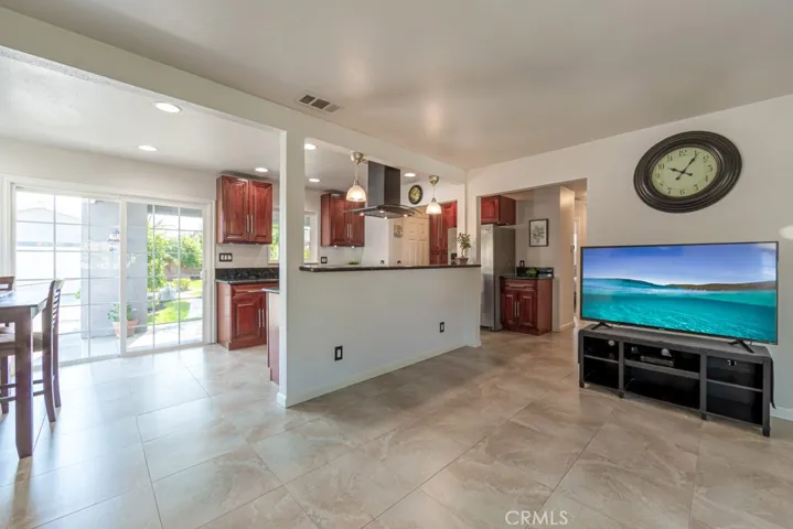Livingroom/Kitchen