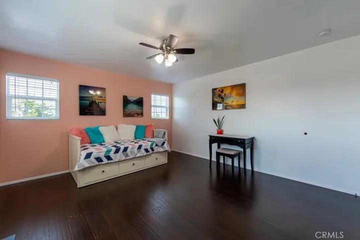 Upstairs Bedroom #4