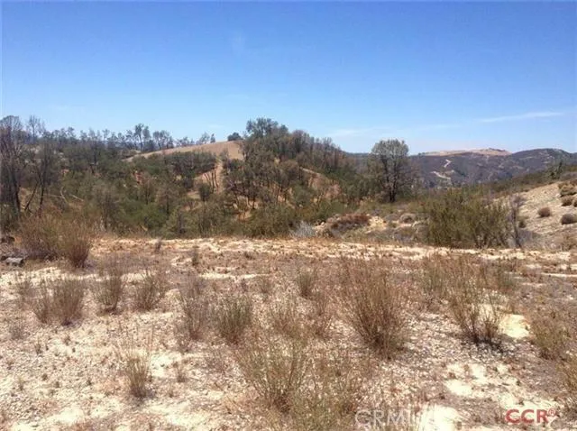 3135 Lakeside Village Drive, Paso Robles, California 93446