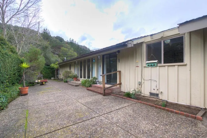9925 Palisade Drive, Carmel, California 93923