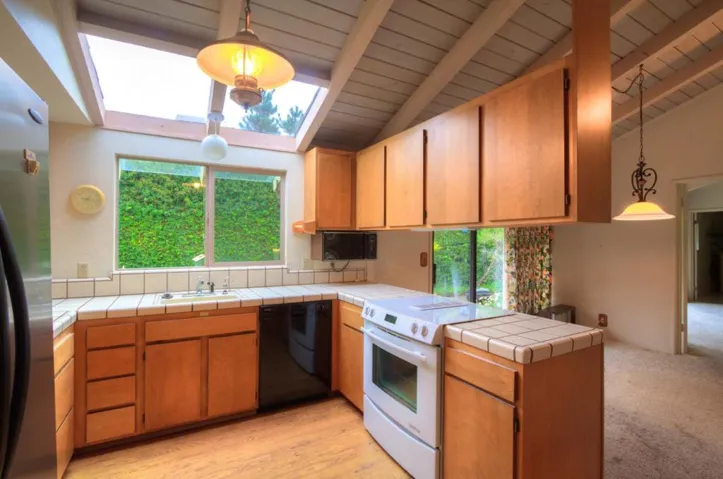 9925 Palisade Drive, Carmel, California 93923