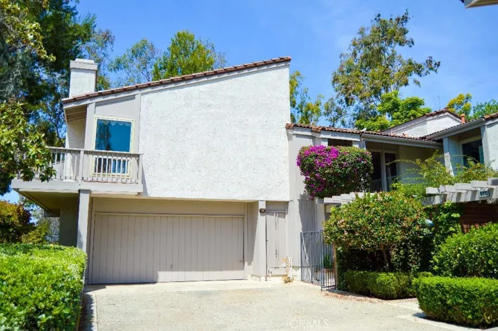 52 Rocky Knoll, Irvine, California 92612