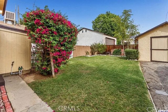 10758 Mcvine Avenue, Sunland, California 91040