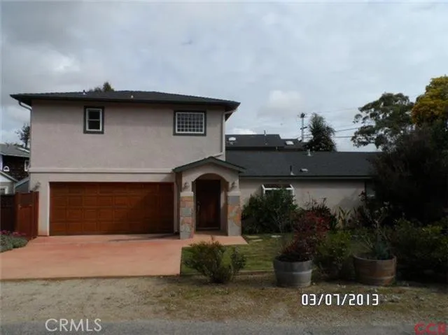Welcome to 643 Kings Avenue- Morro bay