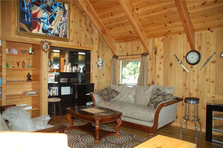 412 Cumberland Drive, Lake Arrowhead, California 92352