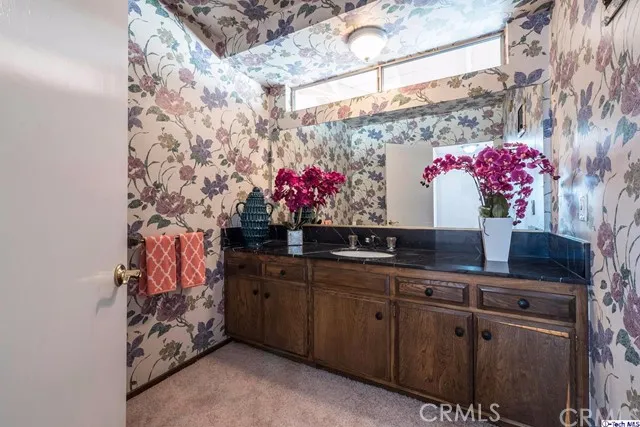 330 Wonderview Drive, Glendale, California 91202