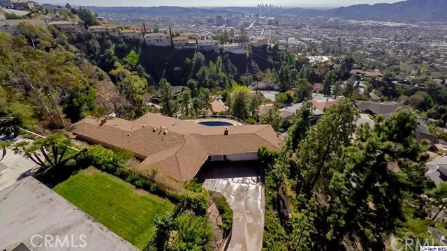 330 Wonderview Drive, Glendale, California 91202