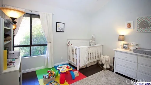 1613 Camino De Villas, Burbank, California 91501