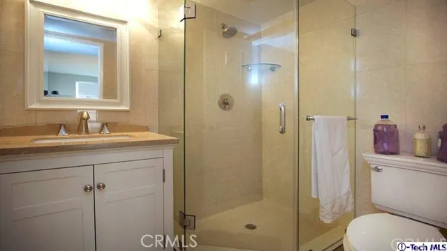 1613 Camino De Villas, Burbank, California 91501