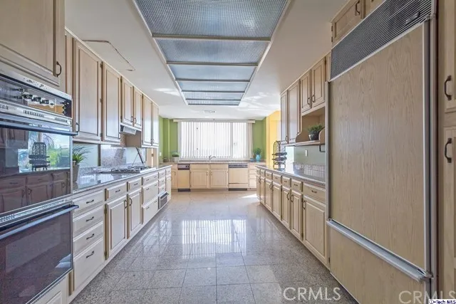 3322 Barnes Circle, Glendale, California 91208