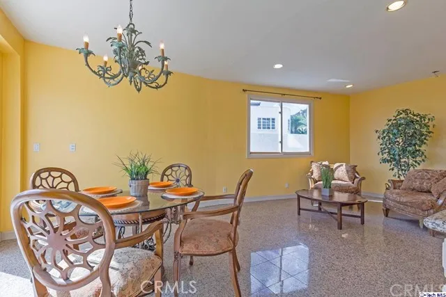 3322 Barnes Circle, Glendale, California 91208