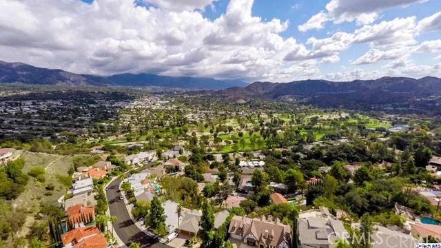 3322 Barnes Circle, Glendale, California 91208