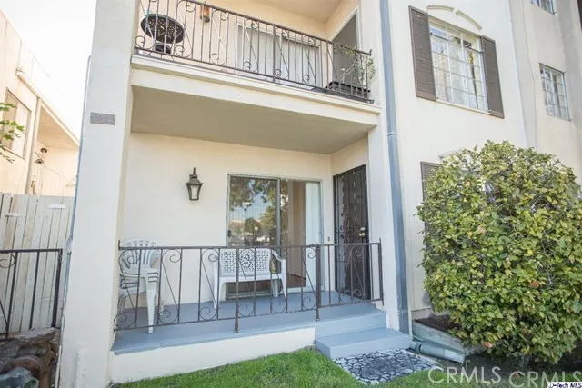 215 N Kenwood Street 105, Glendale, California 91206