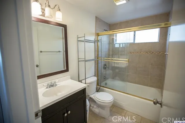215 N Kenwood Street 105, Glendale, California 91206